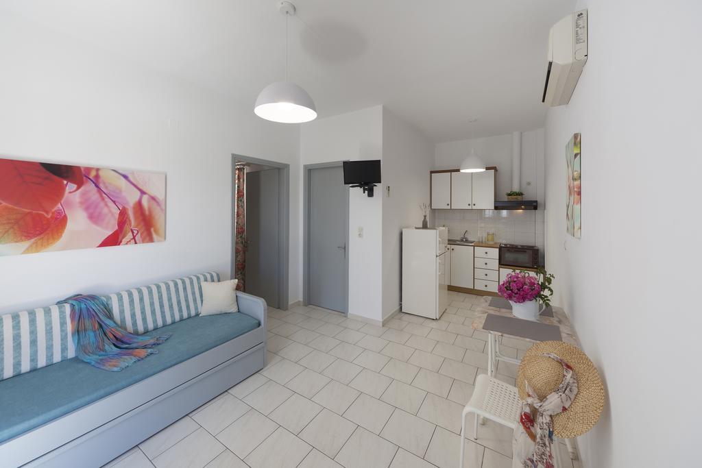 Letta'S Apartments 피니카스 외부 사진